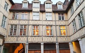 Ancien Hôtel Particulier - Pl du Vieux Marché 4 pers